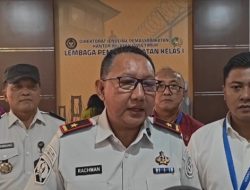 “Skema Runtuh di Detik Terakhir: Petugas Lapas Kelas I Surabaya Ungkap Sabu 12,67 Gram dari ‘Trik Tukar Cepat’ Pengunjung”